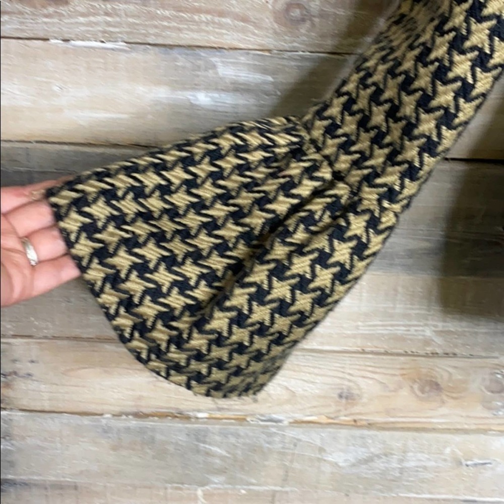 MAESTRO Houndstooth Bell Sleeve Blazer - Picture 4 of 11